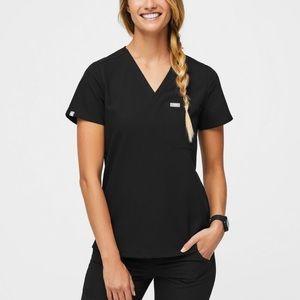 FIGS Catarina One-Pocket Scrub Top